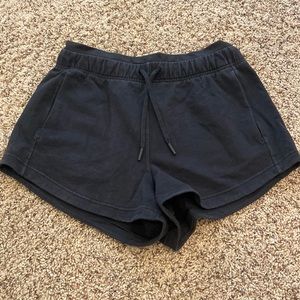 LULULEMON- Inner Glow Black Shorts- SIZE 6